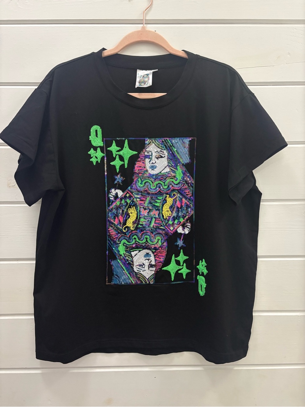 Queen of Sparkles Black logo Queen Card tee size medium